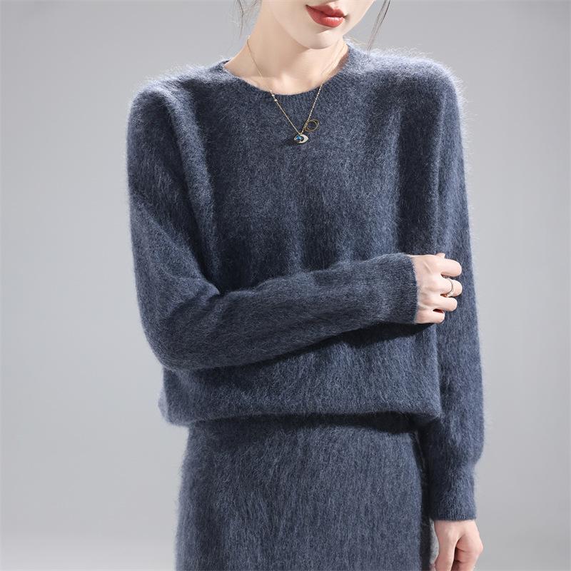 2025 Fashion Women's Round Neck Wool Sweater: Versatile Loose-Fit Knit Base Layer