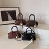 Premium Sense Retro Small Bag Women'S Fashion Simple Bowling Bag Maillard Style Shoulder Messenger Bag
