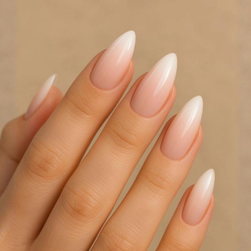 Nude Gradient Translucent Almond Shape Detachable Wearable Nails - French Style