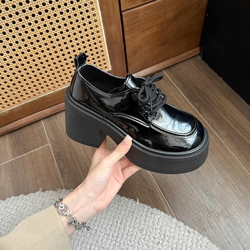 Japanese Women's Retro Loafers - Thick Sole, Soft Leather, Spring/Autumn, Easy-to-Match, 2025 Style
