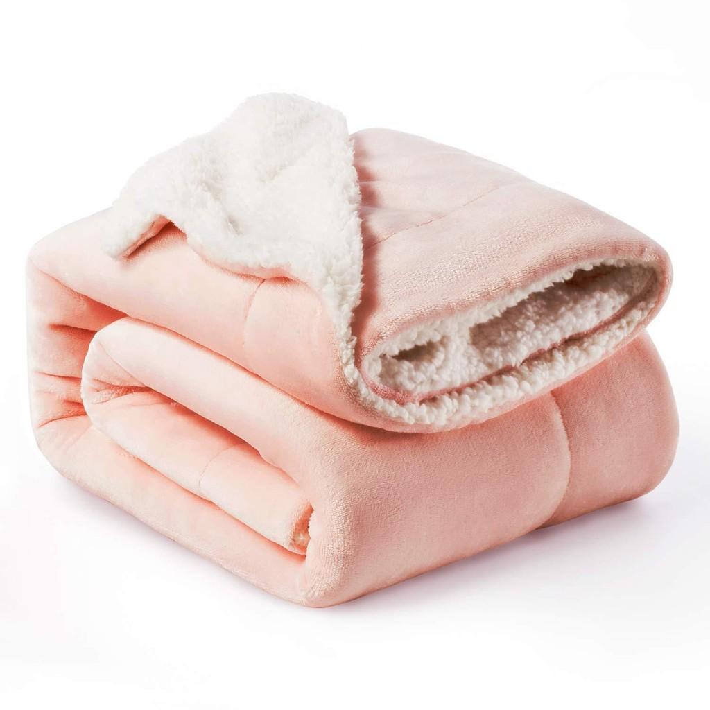 Solid Thick Color Polyester Plush Blanket With Double Layer Warmth For Use Sleep