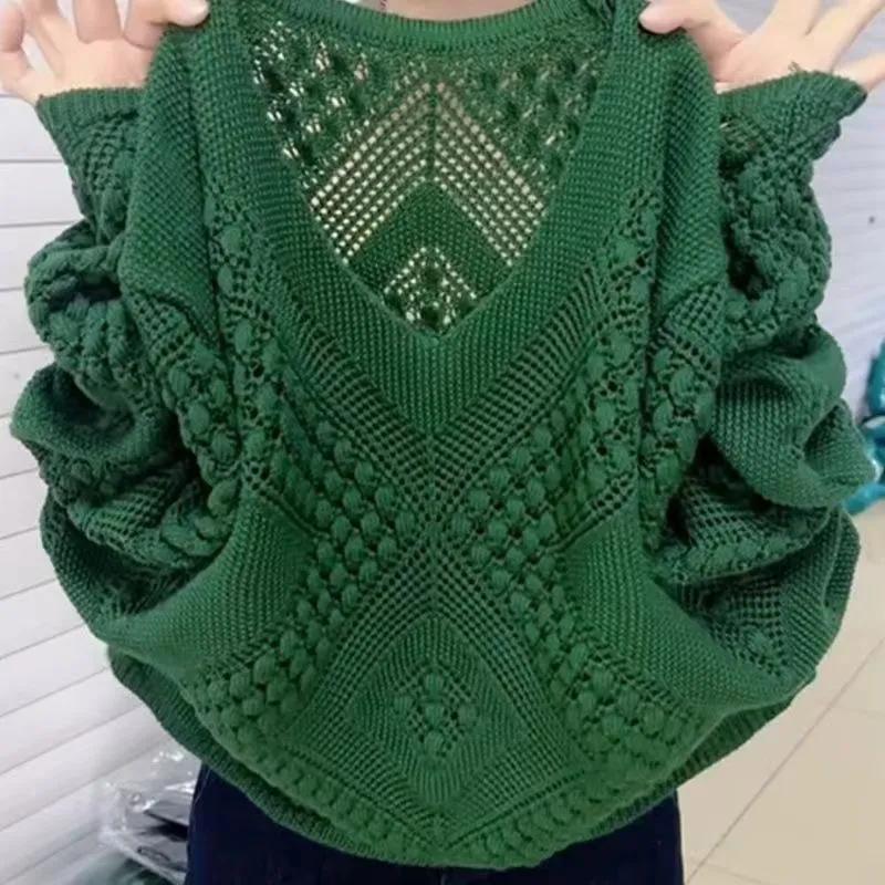 Women's Long Sleeved V-neck Knitted Sweater Loose Korean Fashion Hollow Out Knitted Sweater Top
