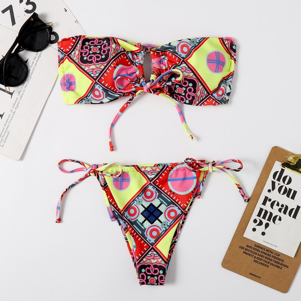 1011 new three-point swimsuit women, European and American sexy triangular bikini split swimsuit