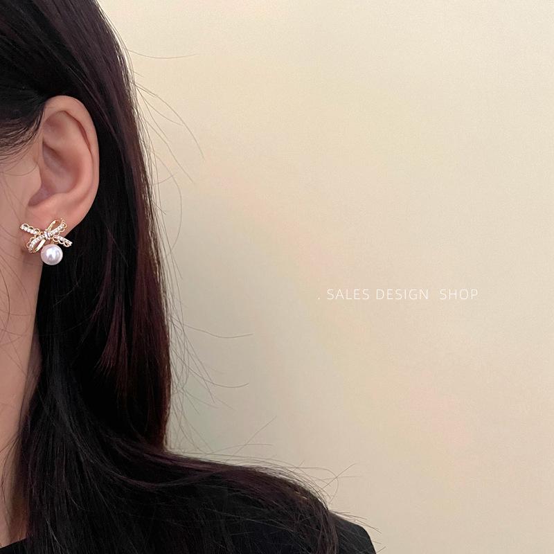 Korean Lace Bow Pearl Stud Earrings - Luxurious, Fashionable, and Versatile