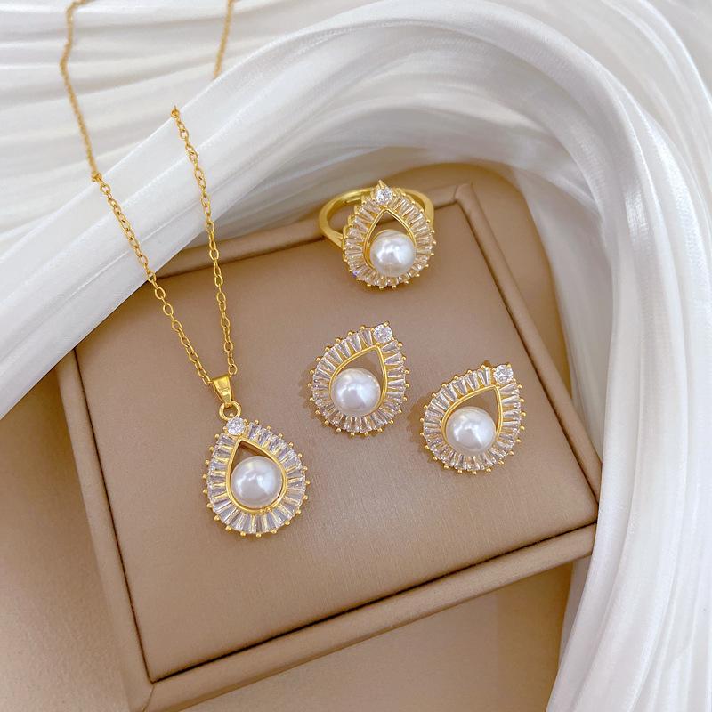 Court Feng Shui Drop Pearl Light Luxury Temperament Gorgeous Full Diamond Necklace Female Versatile Collarbone Titanium Steel Chain