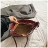 IELGY Ladies Bucket Bag Retro Large Capacity All-Match Casual One-Shoulder Simple Commuter Tote