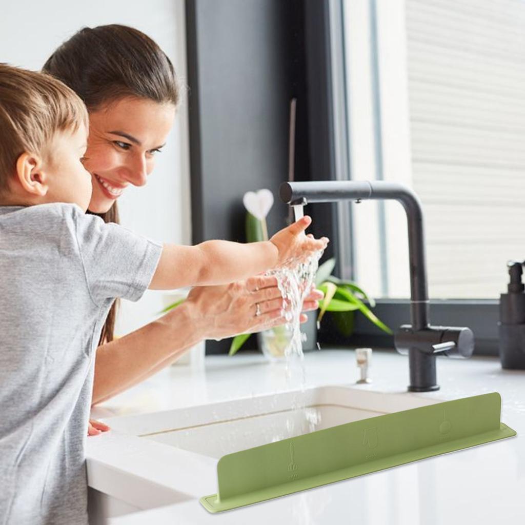 Suction Cup Splash Guard Sink Splash Guard Extra Long Backsplash Splash Protector Reusable for Washing Dishes Faucet Bathroom