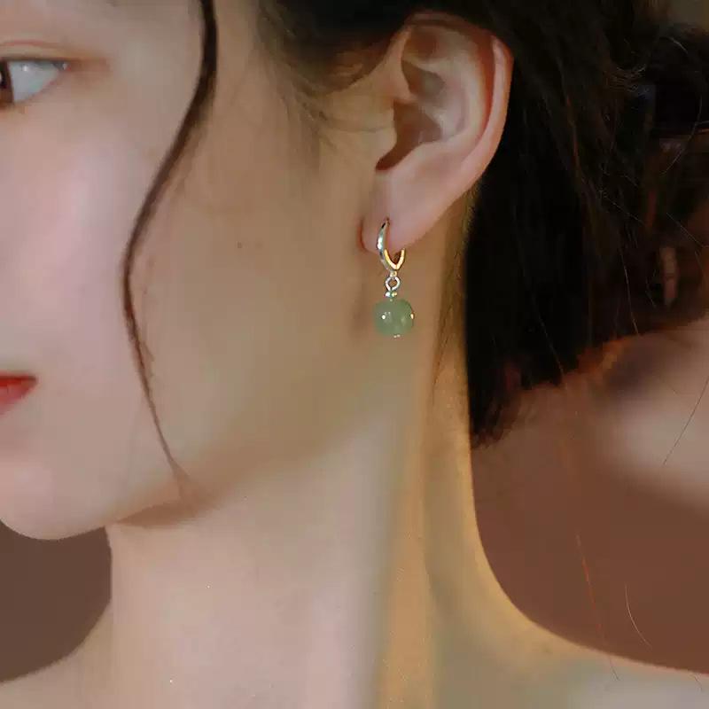 Flat Jade Ear Buckle Earrings Women's Simple High-end Temperament Autumn Winter Style Elegant Classic Accessories Casual Daily Jewelry