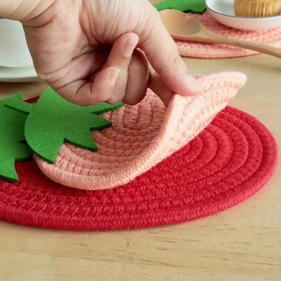 Cartoon Fruit Insulated Meal Mat Red Strawberry Cute Shape Beverage Tea Mat Cup Tableware Drying Mat Household Table Decoration