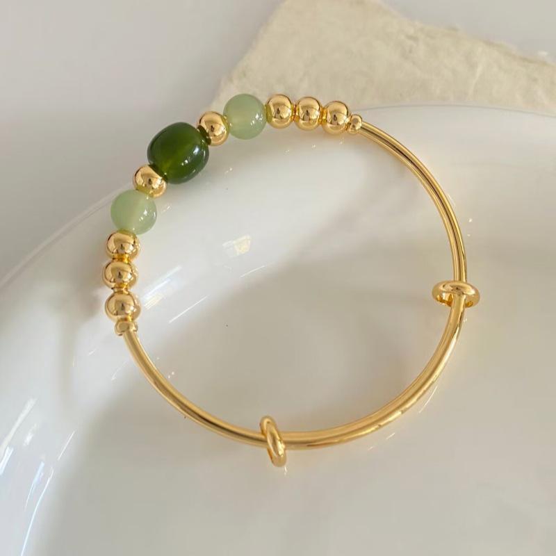 Elegant Green Beaded Gold Bracelet: Retro Chinese Style, Good Luck Charm, Fashionable High-End Jewelry