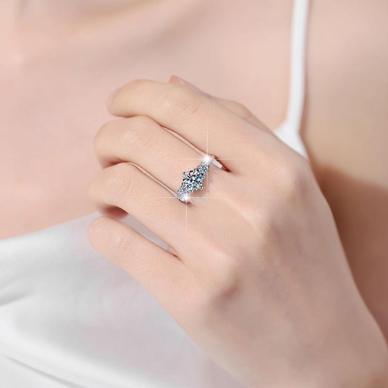 S925 Sterling Silver Jewelry 1 Carat Engagement Ring Moissanite Ring Female Wedding Ring Gift for Girlfriend Exquisite Jewelry Gifts