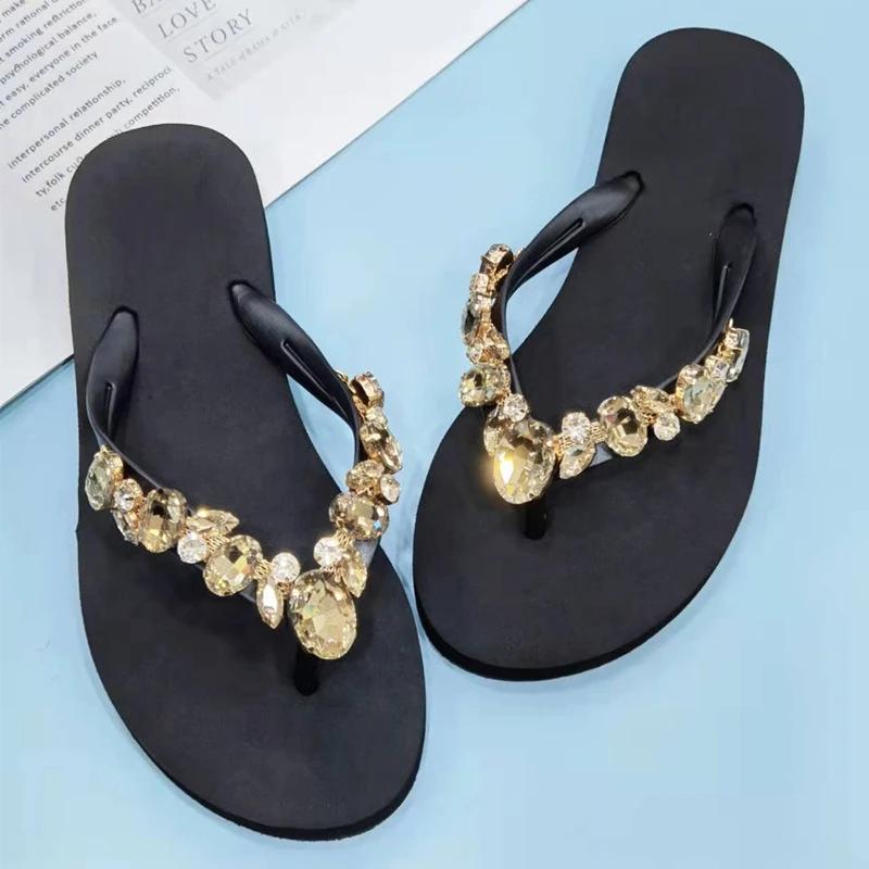 2025 New Comfortable and Fashionable All-match Beach Shoes Non-slip Soft Bottom Casual Flip-flops Rhinestone Chain Flat Slippers