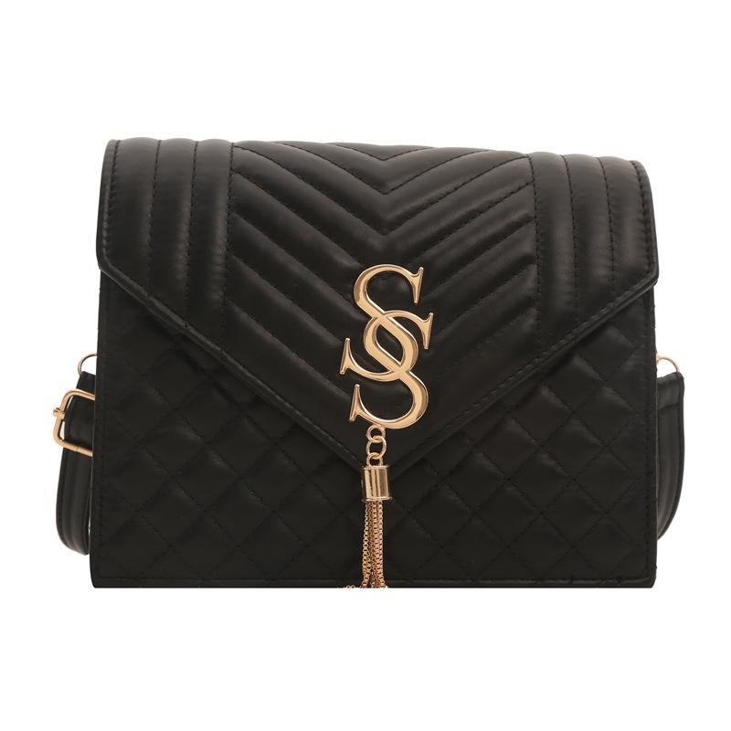 

Новая маленькая квадратная сумка с цепочкой и ромбом 2024 года, женская модная простая трендовая сумка с буквенным принтом через плечо и подмышкой чёрный