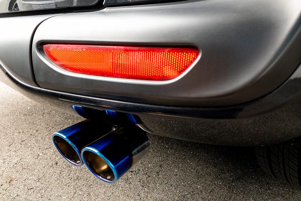 Mukashima Automotive Products GT Muffler Cutter, 2 Pieces, Double Oval, Flip-up Type, Compatible with