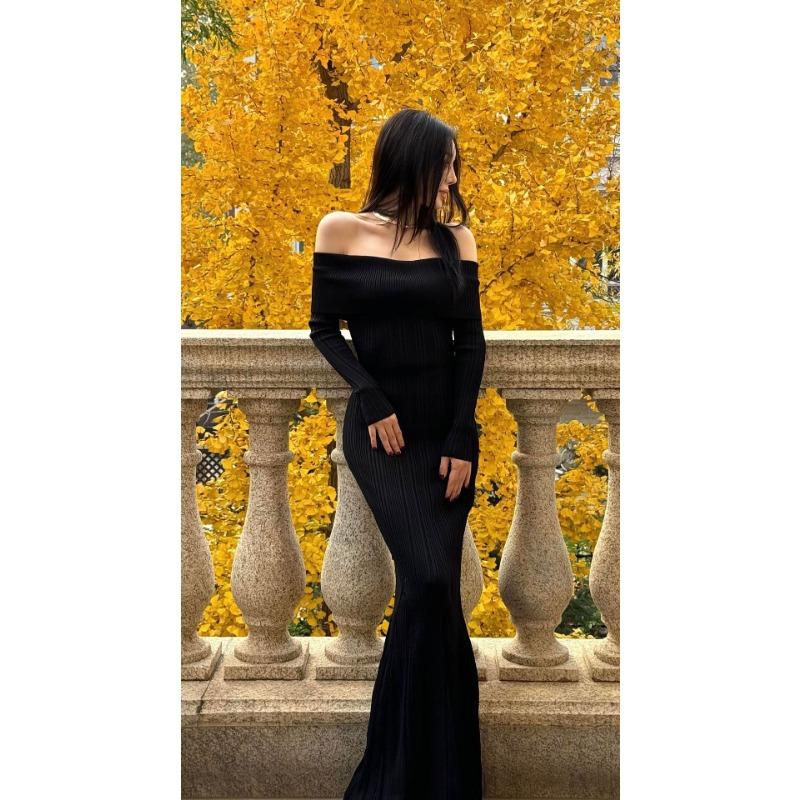 

Black knitted dress autumn and winter new high-end sense inner one-word shoulder long temperament sweater skirt XL чёрный
