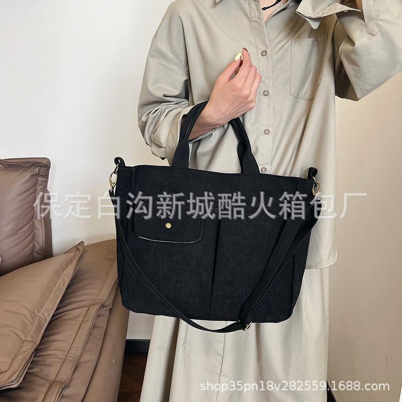 Damentasche Tragetasche Handtasche aus Cord Neue Umhängetasche Stilvolle und einfache Umhängetasche Große Kapazität