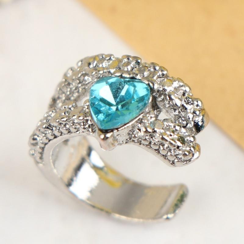 2Pcs Fake Piercing Clip Earrings Delicate Blue Heart Zircon Buckle Ear Cuff Cartilage Ear For Women  Jewelry Gift