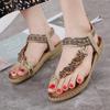 Damskie klapki z płaskim dnem w stylu boho, ozdobione koralikami, buty z odkrytymi palcami
