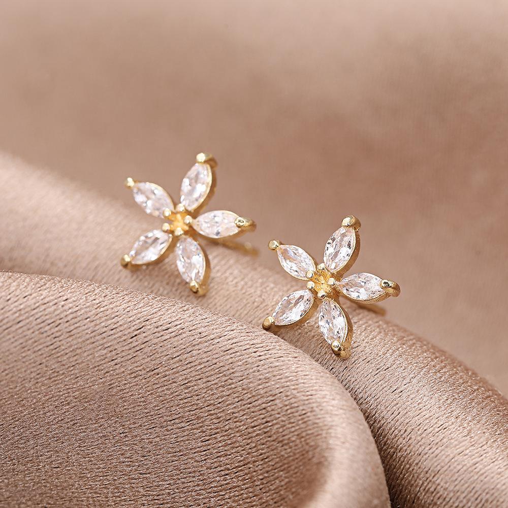 

Золотые серьги-цветы с пятью лепестками, французские нишевые простые универсальные серьги с темпераментом золотой