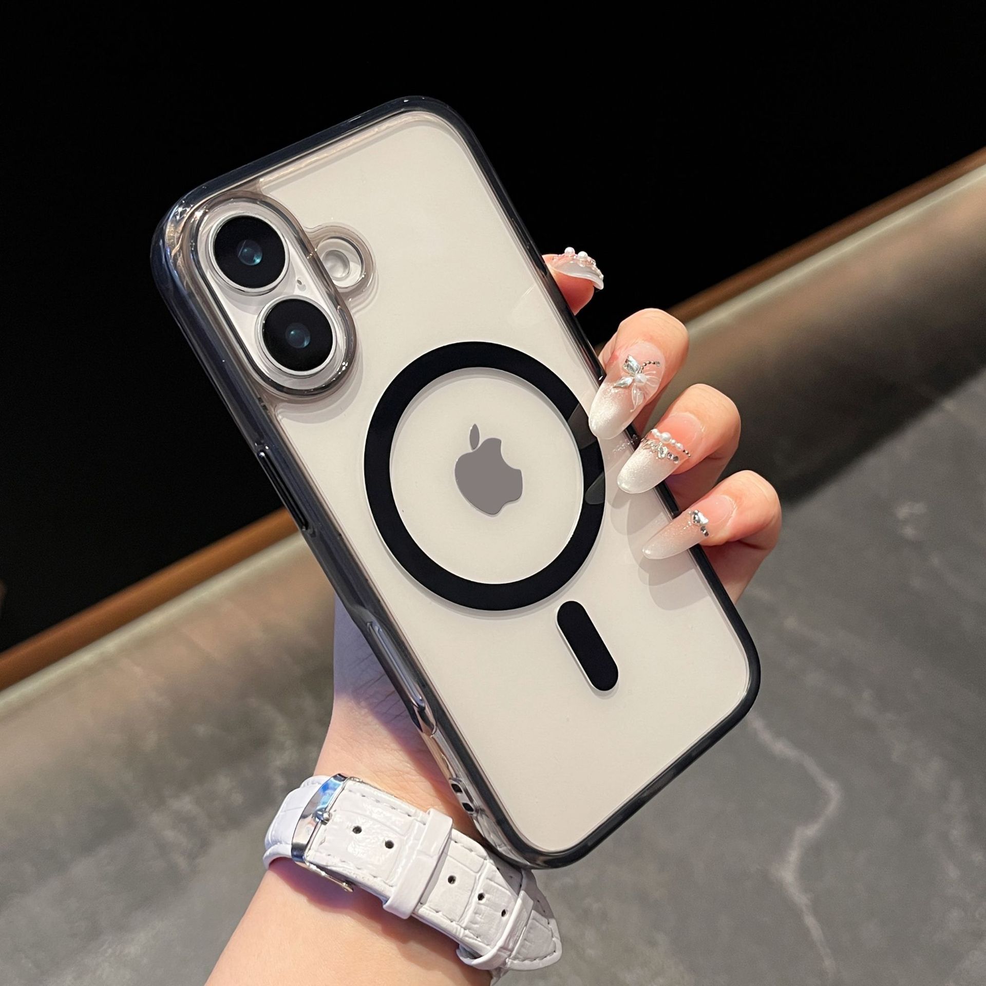 

Простой Звездное Небо Высокая Магнитная Адсорбция Подходит для Чехлов для Телефона IPhone16ProMax и Противоударных Защитных Чехлов Полной Комплектации для Apple 15 iPhone13promax