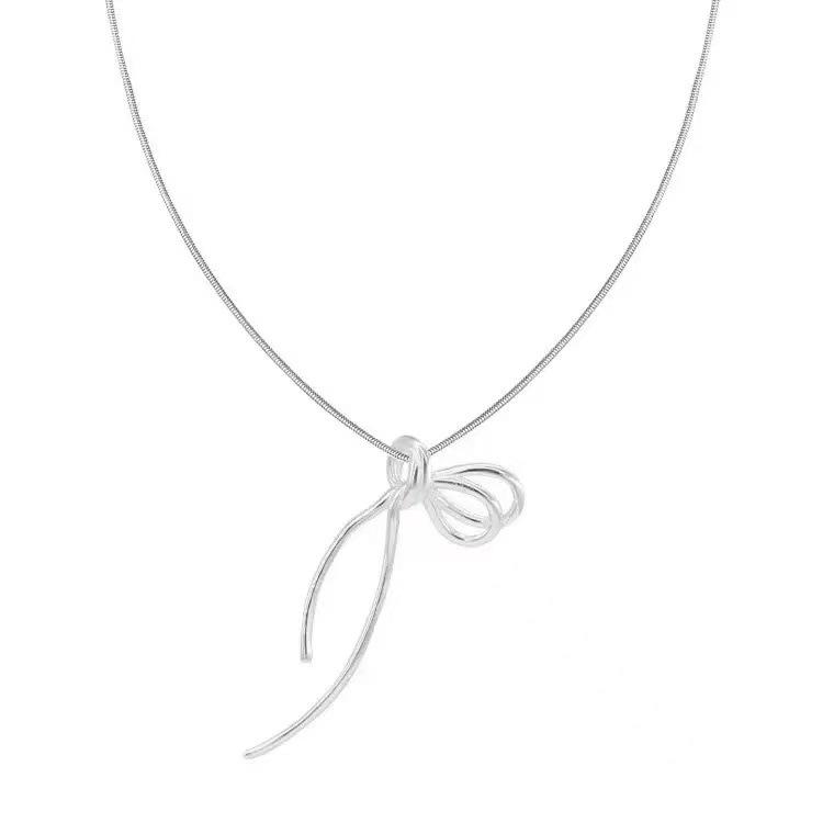 

Minimalist Bow Necklace for Women - Light Luxury Snake Bone Chain, Trendy Design, Perfect Birthday Gift for Girlfriend серебряный
