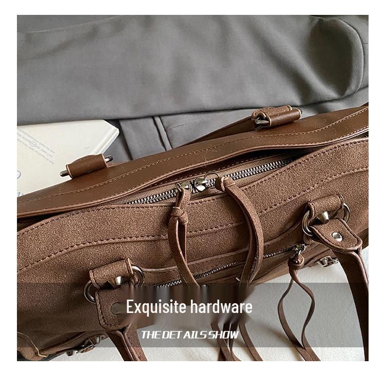 Trendsetting Matte Suede Rivet Motorcycle-Style Retro Crossbody Bag 2025: Large Capacity Handbag