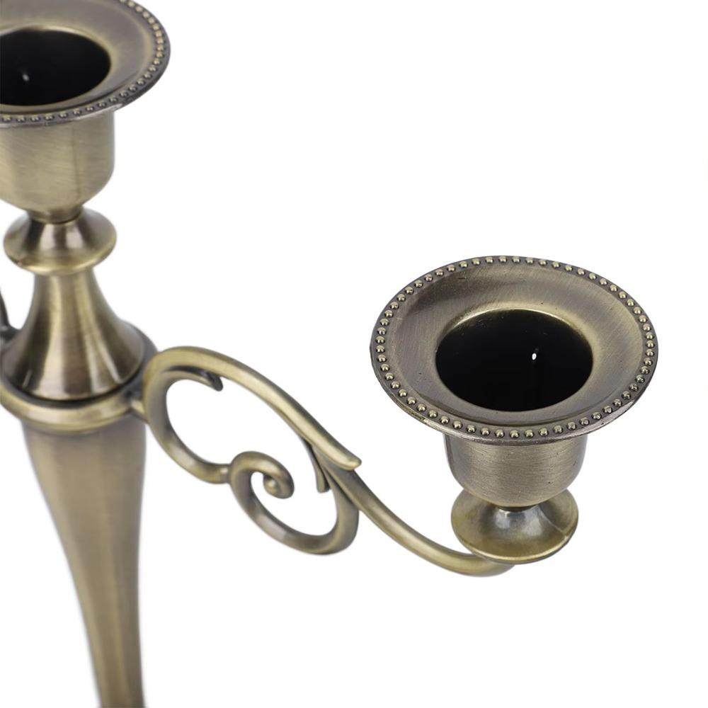 Vintage Metallkerzenhalter Eleganter Hochglanz-Kerzenständer Exquisites Design 3-Armiger Kerzenhalter Esstische