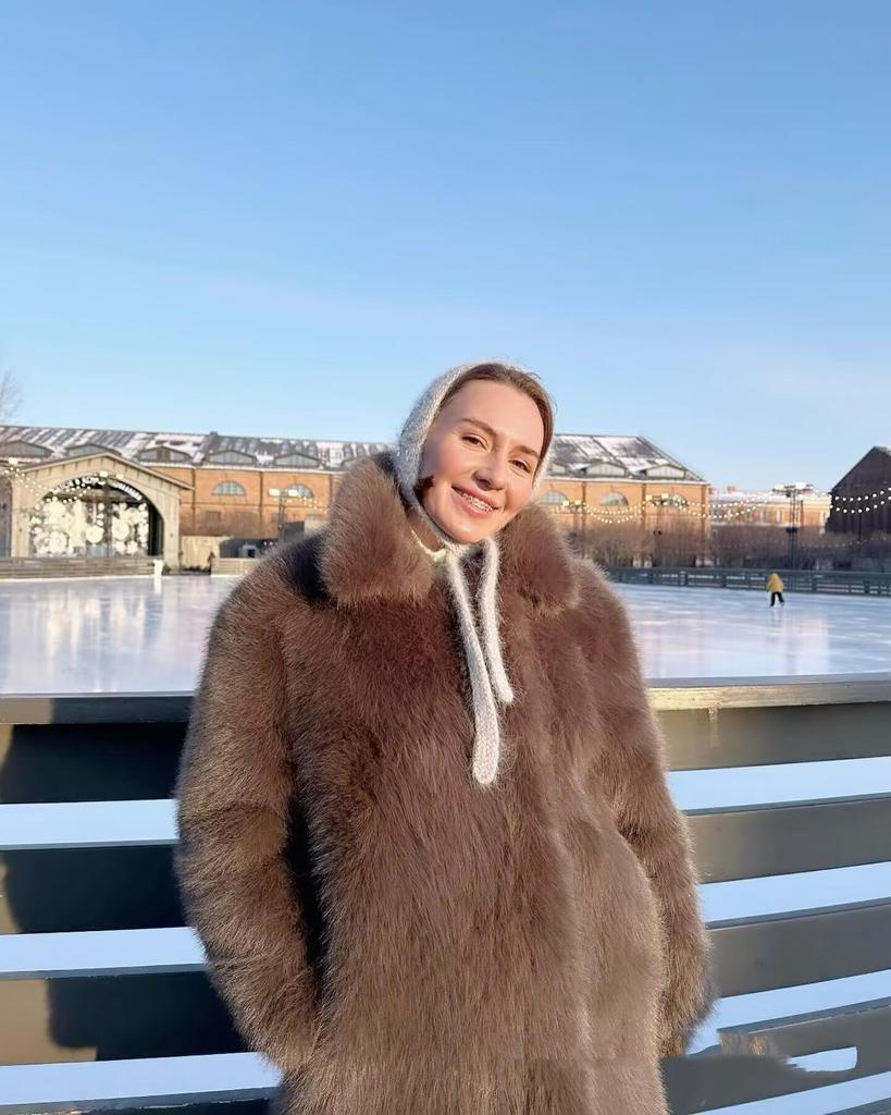 Eco-friendly Faux Fox Fur Mid-length Coat, Thickened Winter 2025 - European/American Style