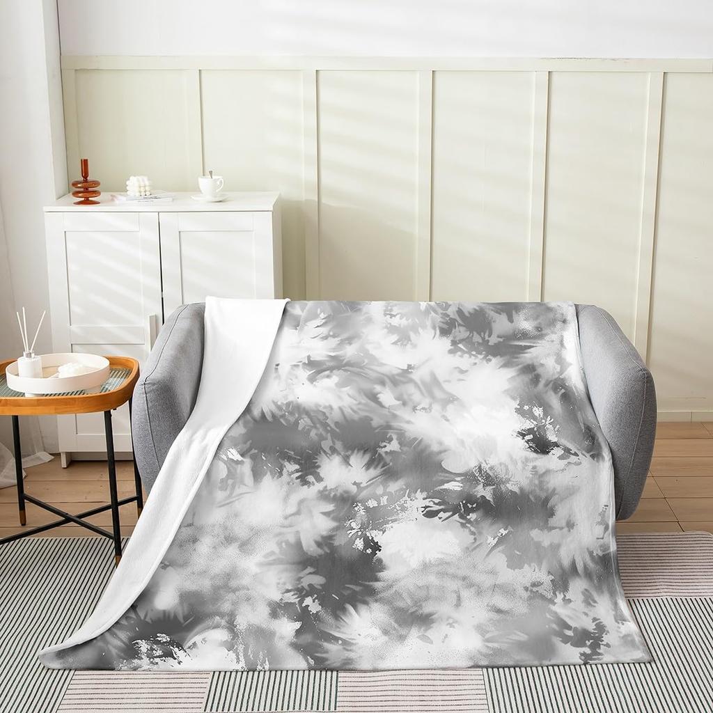 Purple Cow Print Blanket Soft Fleece Throw Modern Home Decor Cozy Living Room Sofa Bedding Gift for Women Girls