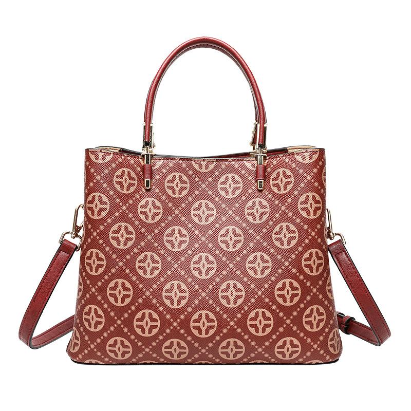 High-end Chinese-style Handbag 2024 Winter Large-capacity Fashion Bag for Mothers, Commuting Ladies, Brides, and As a Wedding Gift
