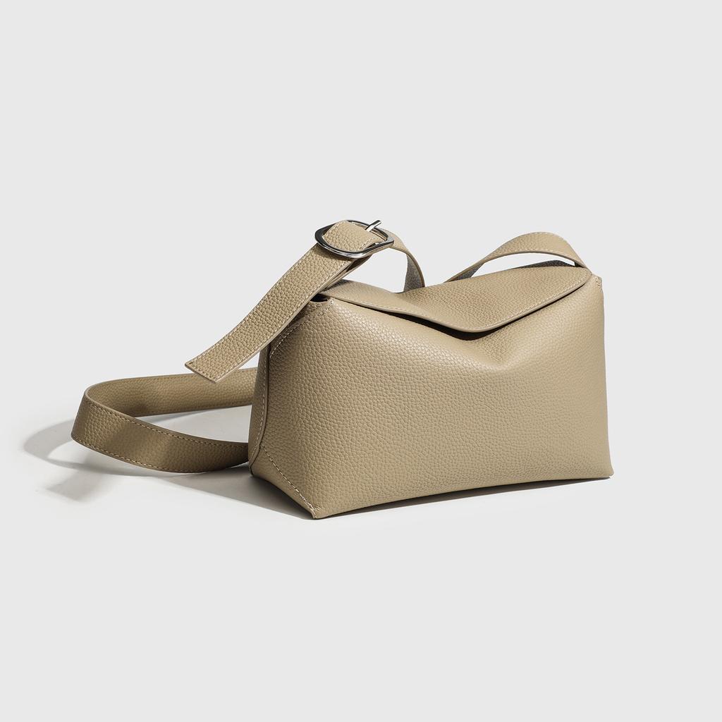 2024 Fall/Winter New Niche Fashion Versatile High-End Casual Commuting Large-Capacity Single-Shoulder Crossbody Tote Bag for Women