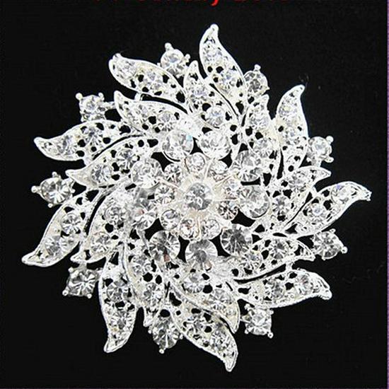 Exquisite Rhinestone Rotating Flower Brooch for Bridal Dress or Lapel Pin Unisex