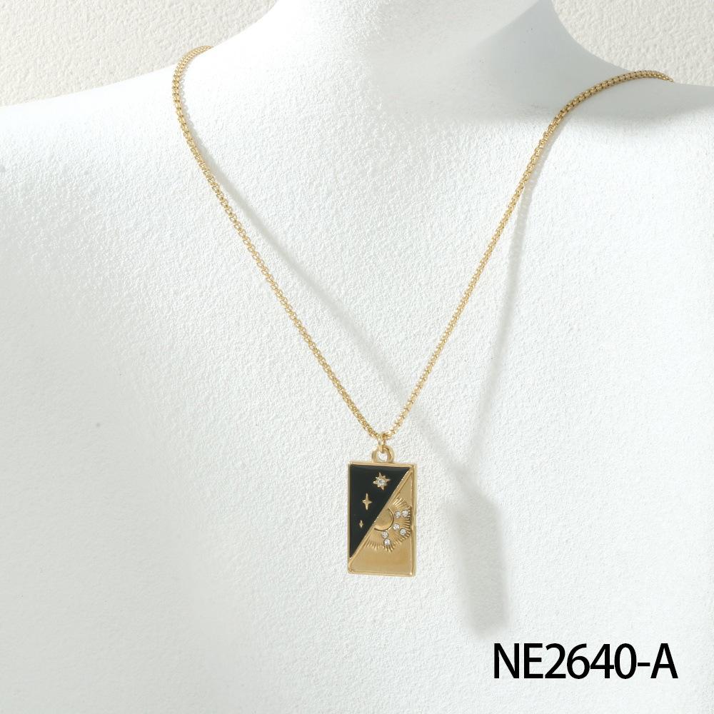 Retro Square Tarot Card Sun & Star Necklace with Drip Oil Pendant On Titanium Steel Clavicle Chain