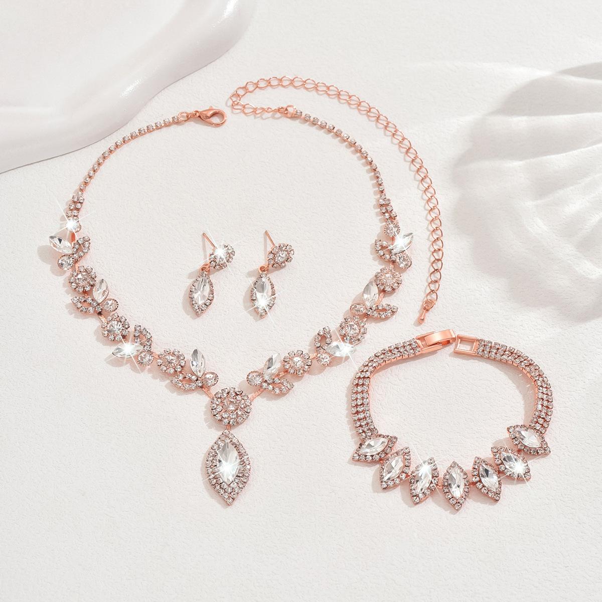 

Свадебный банкетный набор украшений из хрустальных цветов для невесты: ожерелье, серьги, браслет, аксессуары для женщин розового золота