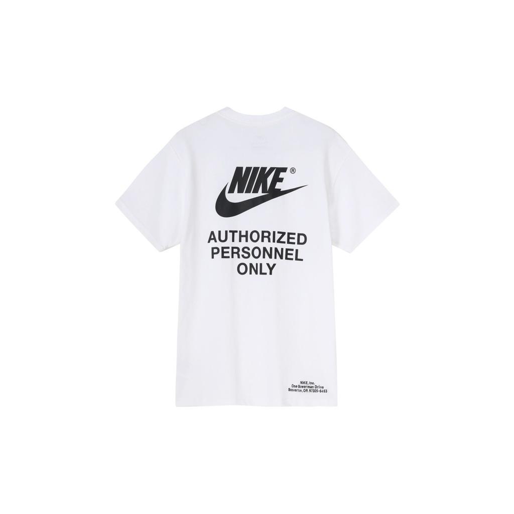 Nike Men's White Short-Sleeve T-Shirt with Retro American Logo Print