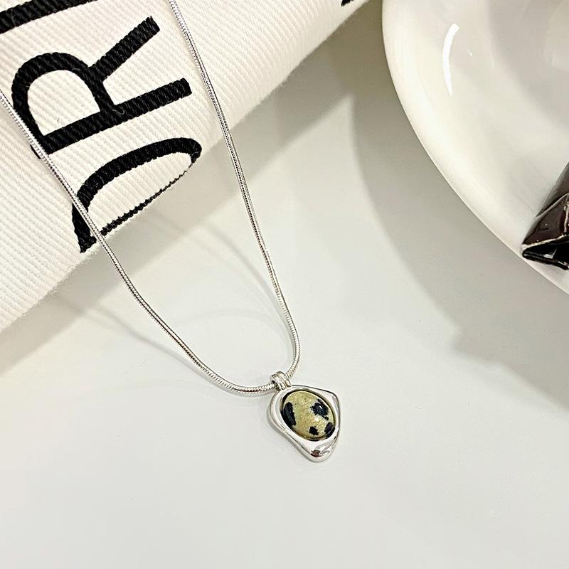 

Неправильный пятнистый камень лазурит овальный набор нишевых модных серег персонализированное ожерелье