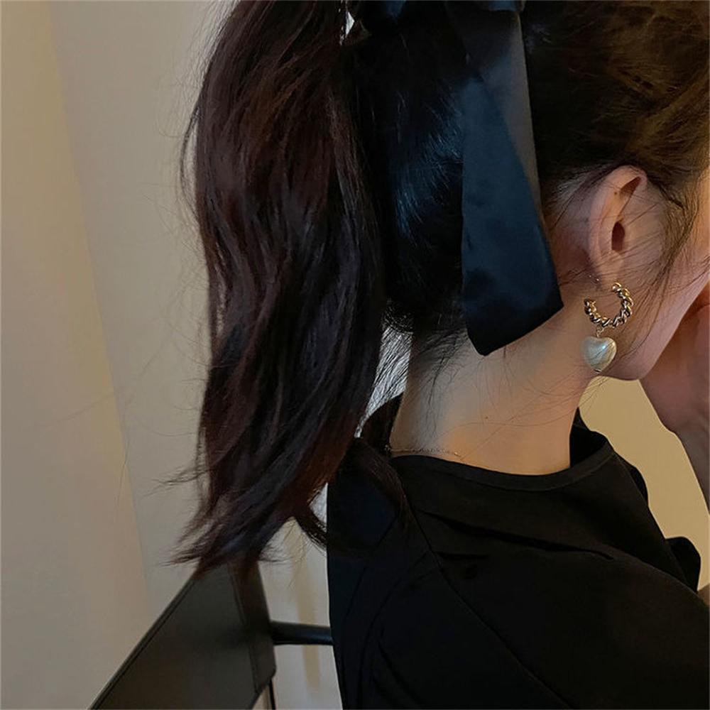 Francuski Vintage Kolczyk wiszący z perłą Miłość Dla Kobiet Metalowy Guzik Tekstura Akcesoria Biżuteria