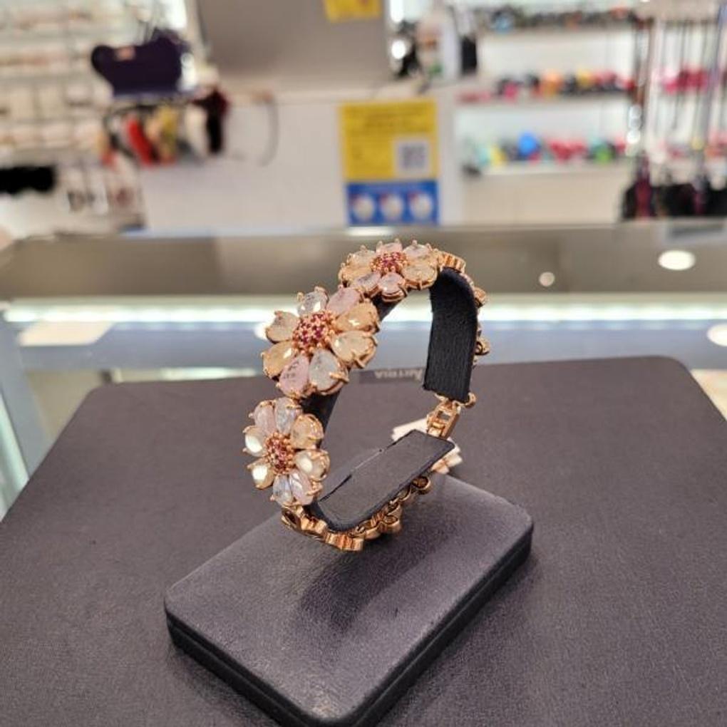 

Atria Pastel Flower B Bracelet JTOBAFR0032