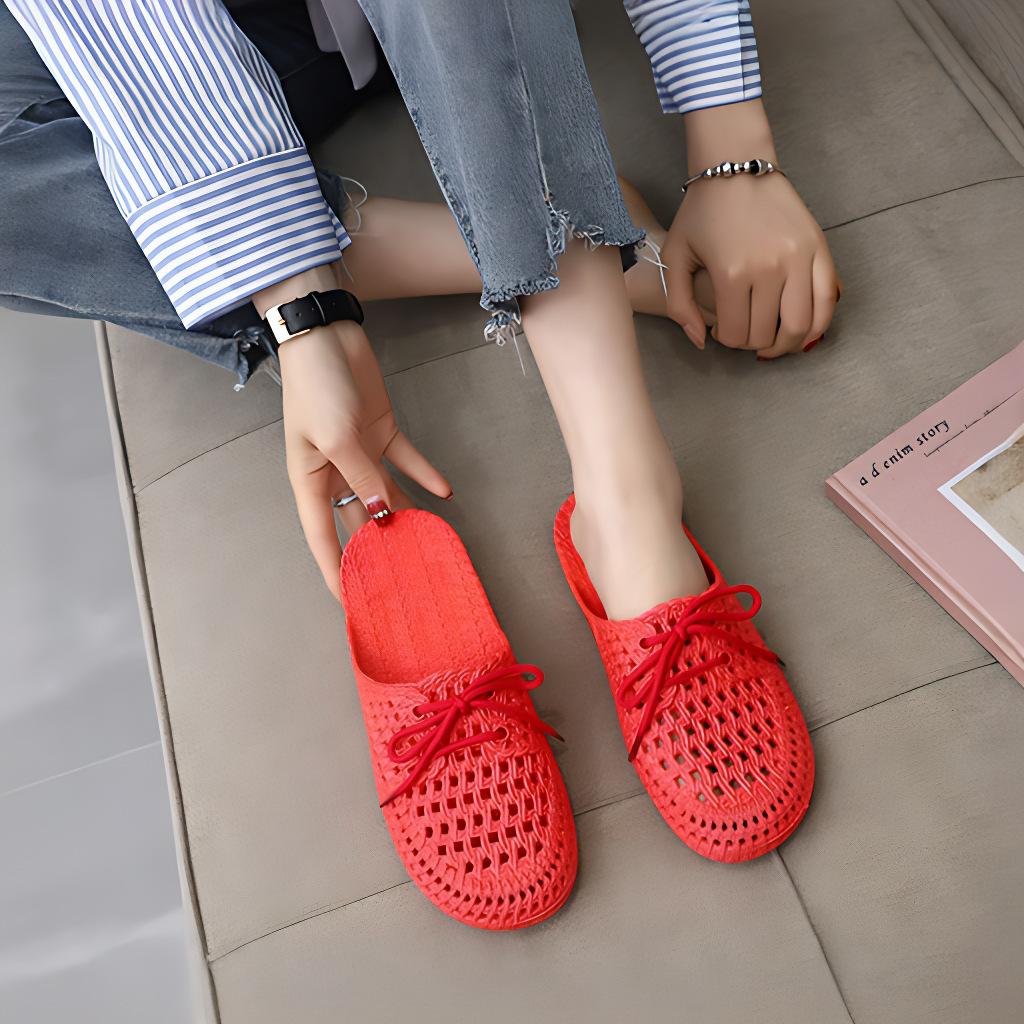 New Summer Baotou Flat-bottomed Hole Shoes Home Indoor and Outdoor Cool Slippers Lazy Student Beach Mop