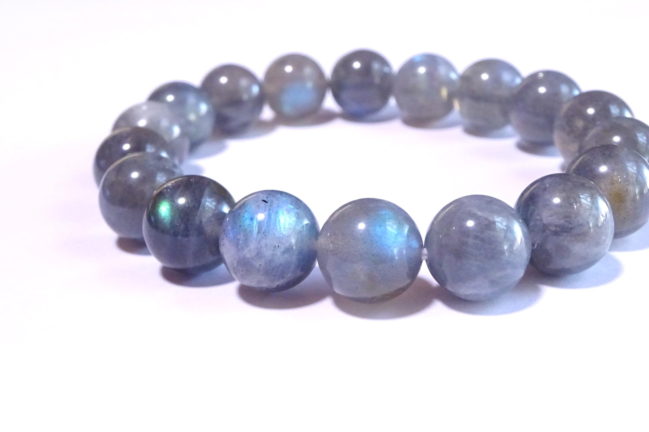 

your inner strengths and connect with Labradorite Power Stone Bracelet for Natural Stone Size for women with smaller Kanaishi [Unleash others!]