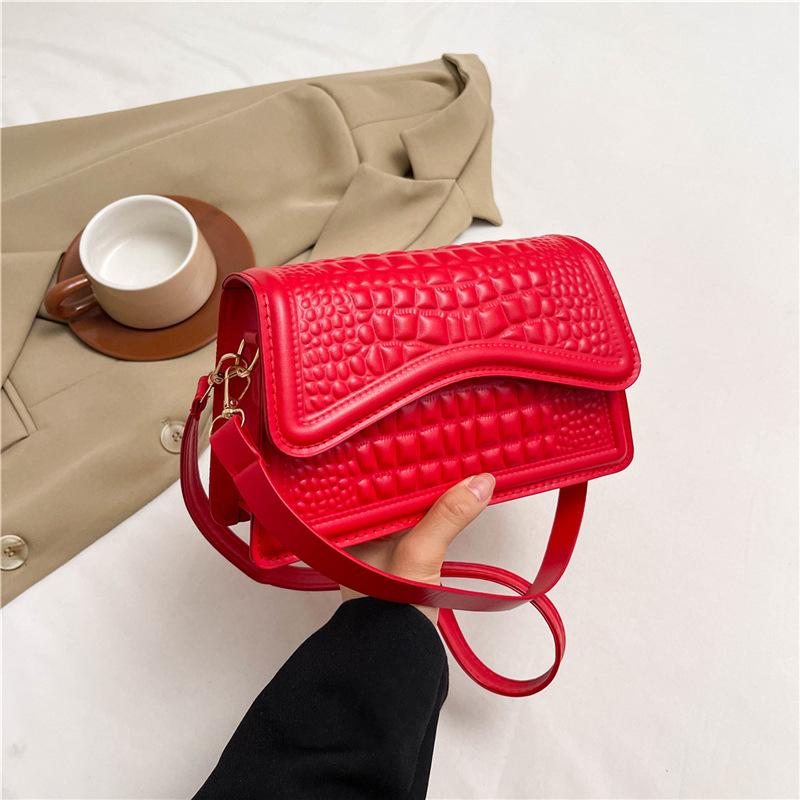 

Casual, simple and fashionable, popular this year, foreign-style texture, shoulder messenger bag, women s 2024 summer fashion small square bag червоний
