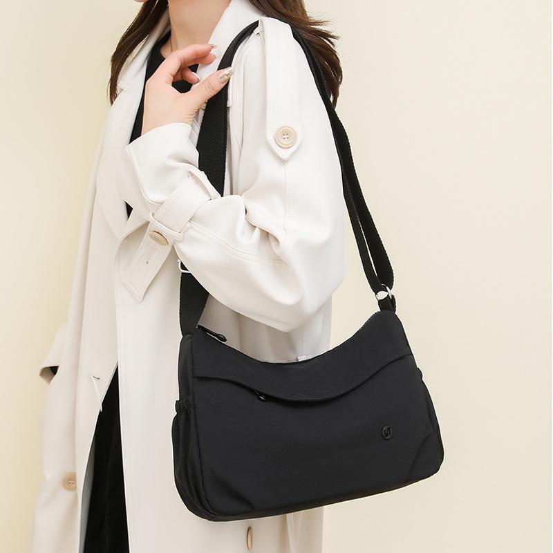Oblique Span Bag Women's Large-capacity Fashion Casual Versatile High-end Sense Niche Lightweight Shoulder Bag