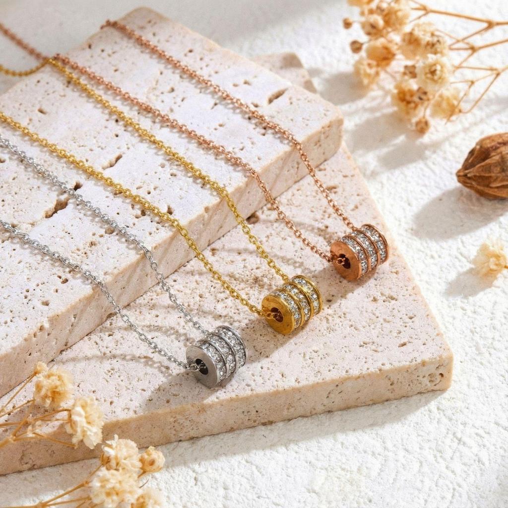 Elegant Titanium Steel Clavicle Necklace – Non-Fading, Simple Luxury, Personalized Niche Jewelry