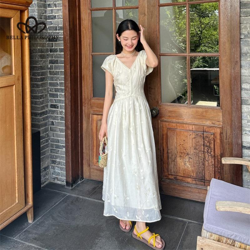 Elegante französische Blattstickerei Tencel V-Ausschnitt Spitze Feenrock Kurzarmkleid Langes Kleid Lässiger Stil Elegantes Kleid