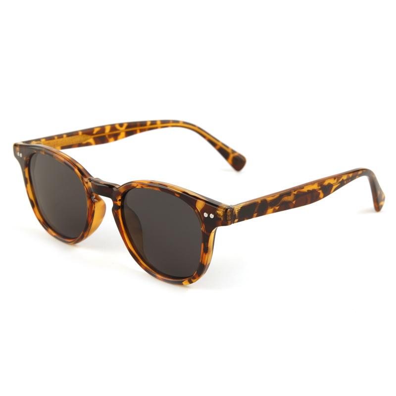 Fashion Polarized sunglasses for driving Men's pin temple Street photography Trendy sunglasses