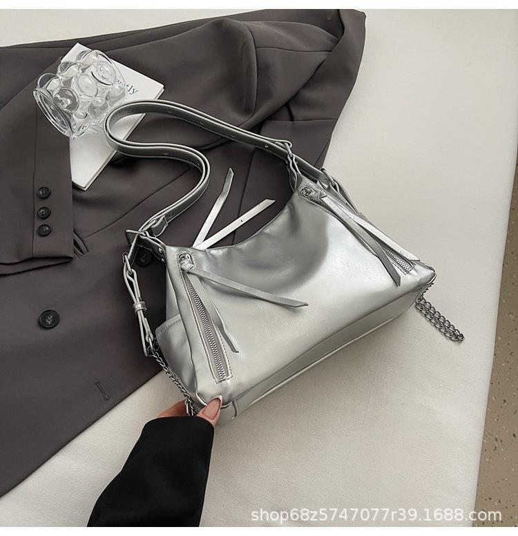 Large capacity retro tote bag 2025 new high-end shoulder bag fashion handbag crossbody backpack