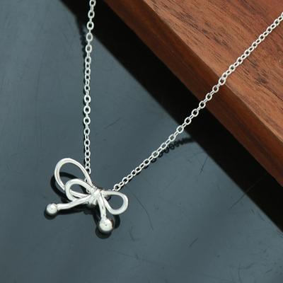 Korean Ins Hollow Bow Necklace Jewelry Women's Temperament Simple Cold Wind Stainless Steel Collarbone Chain