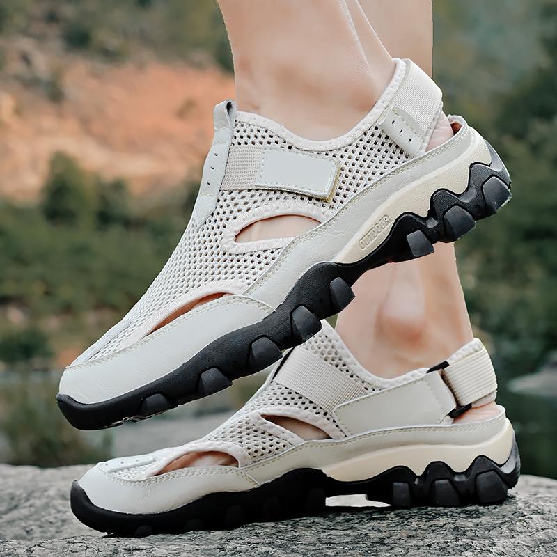 Fashion Men Summer Outdoor Anti-slip Wearable Sandals Shoes Men Comfortable Man Brand Sandals Man Breathable Leather Hollow Out Sneakers
