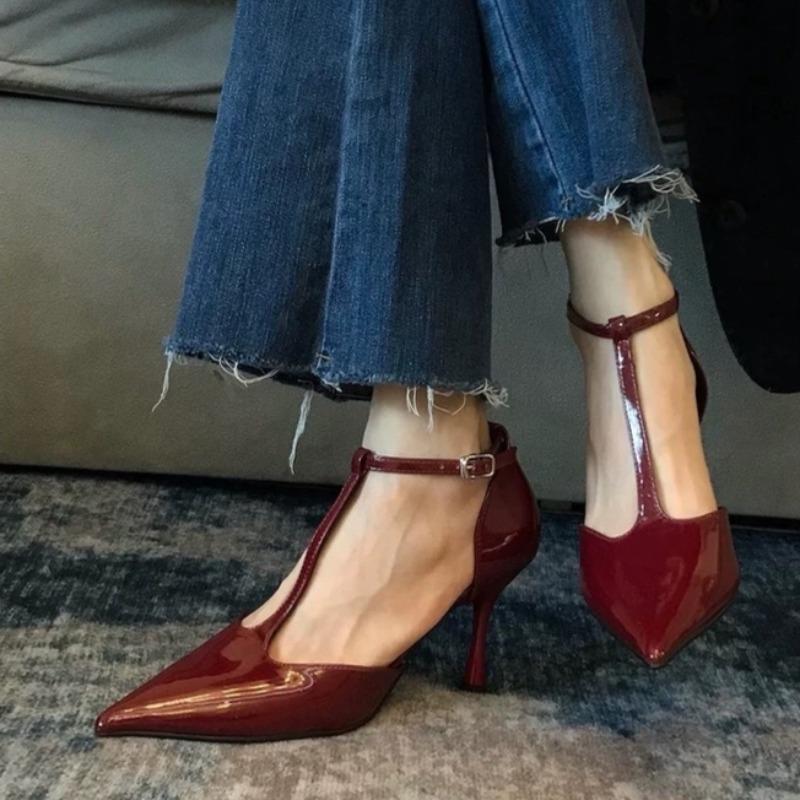 

Модные летние новые туфли-стилеты из лакированной кожи T-образной формы с острым носком, универсальные, на высоком каблуке, сандалии с одной пряжкой и закрытым носком 39 красный
