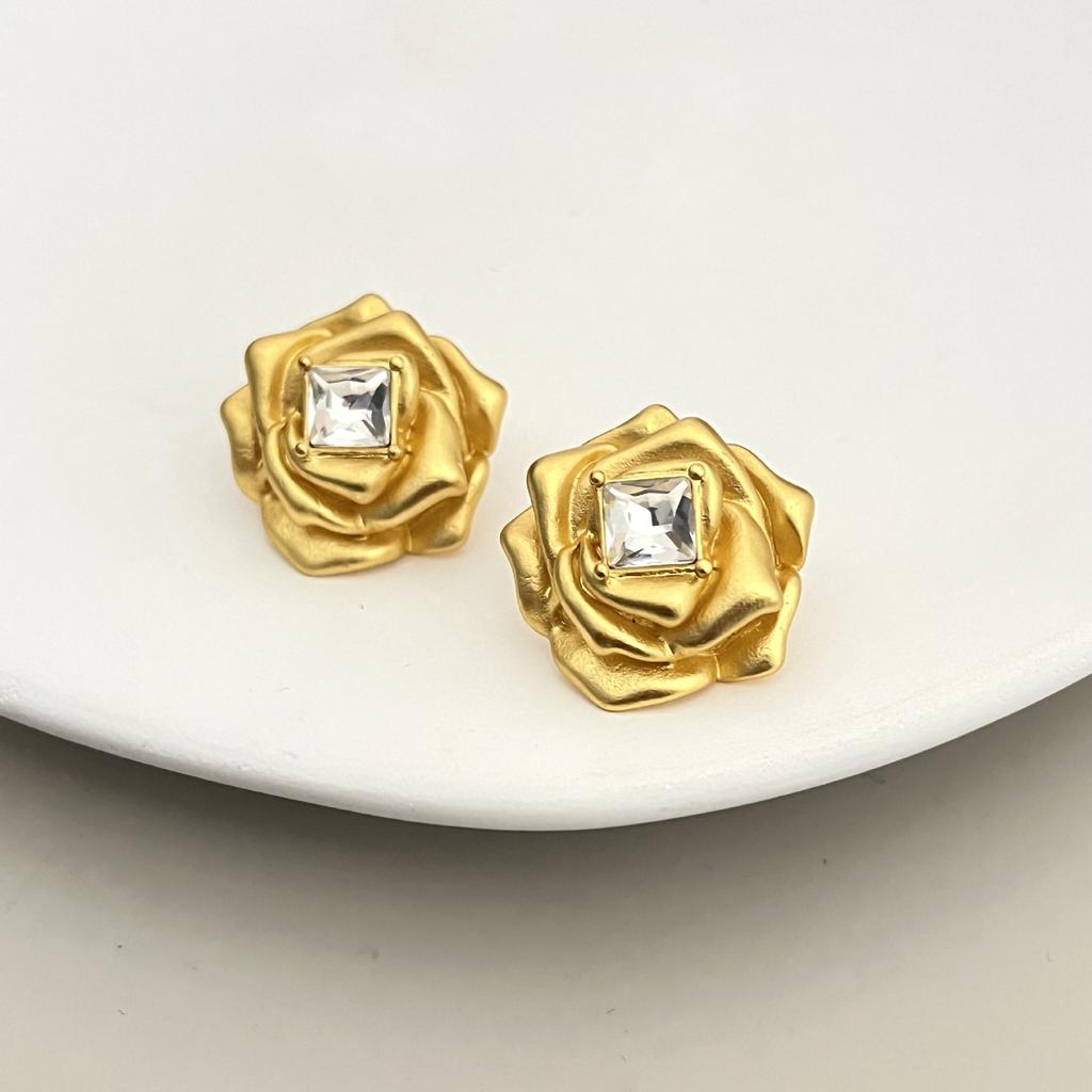 Trendy Zircon Elegant Temperament Metal Flower Earrings For Women Female Gifts Delicate Design Ear Accessories Hot Selling